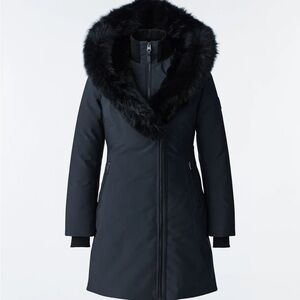 Mackage TRISH Powder Touch down coat w/ blue fox fur Collar size: S